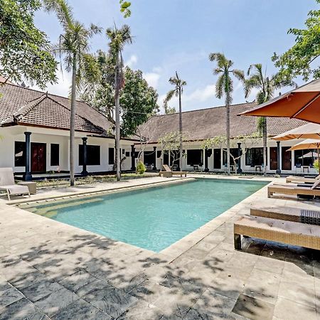 Oyo 90638 Pondok Idas Hotel Legian  Luaran gambar